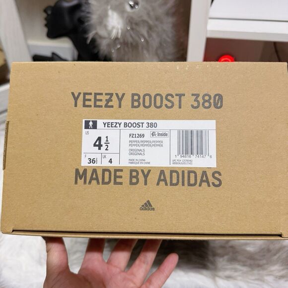 BRAND NEW Yeezy Boost 380 Pepper Mist Gray Tan FZ1269 Men’s Size 4.5 US